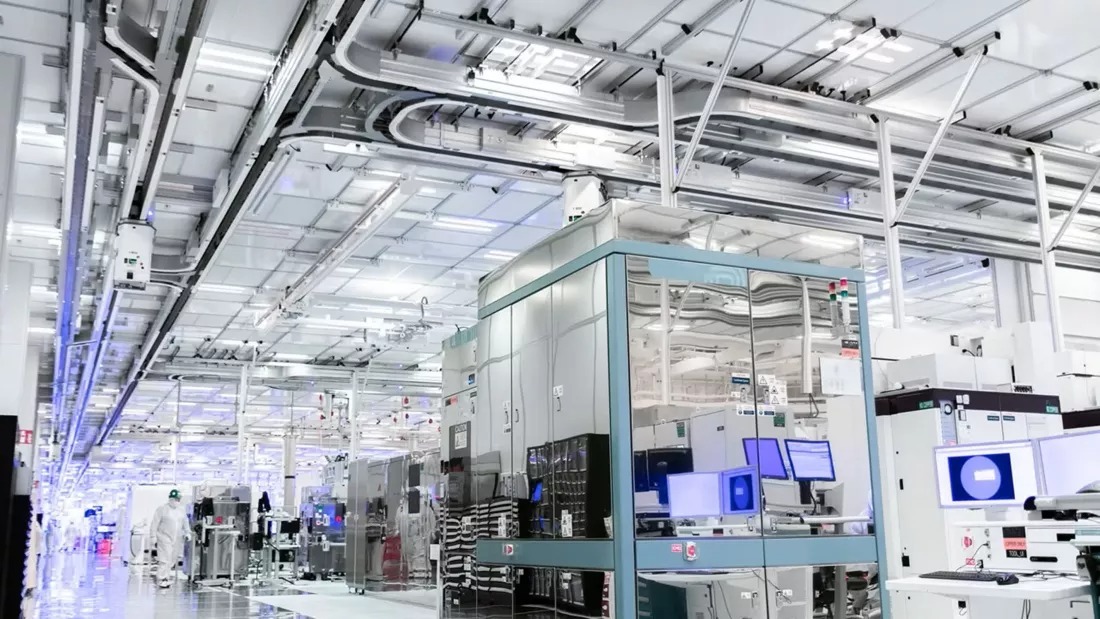 Intel сократит 10 тысяч сотрудников на фоне убытков. Начался массовый пересмотр штата Intel сократит 10 тысяч сотрудников на фоне убытков. Начался массовый пересмотр штата