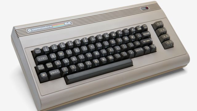 В название компьютера commodore 64 что означает цифра 64