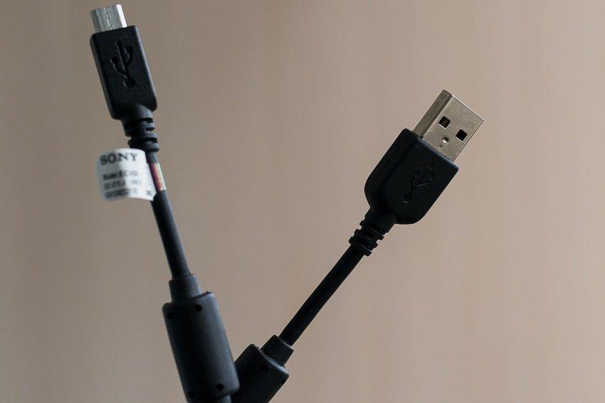 Выбираем usb кабель. Кабель Sony ec450. Micro USB 20awg. Зарядный шнур с ферритовым кольцом. USB кабель тонкий 1,5 см.