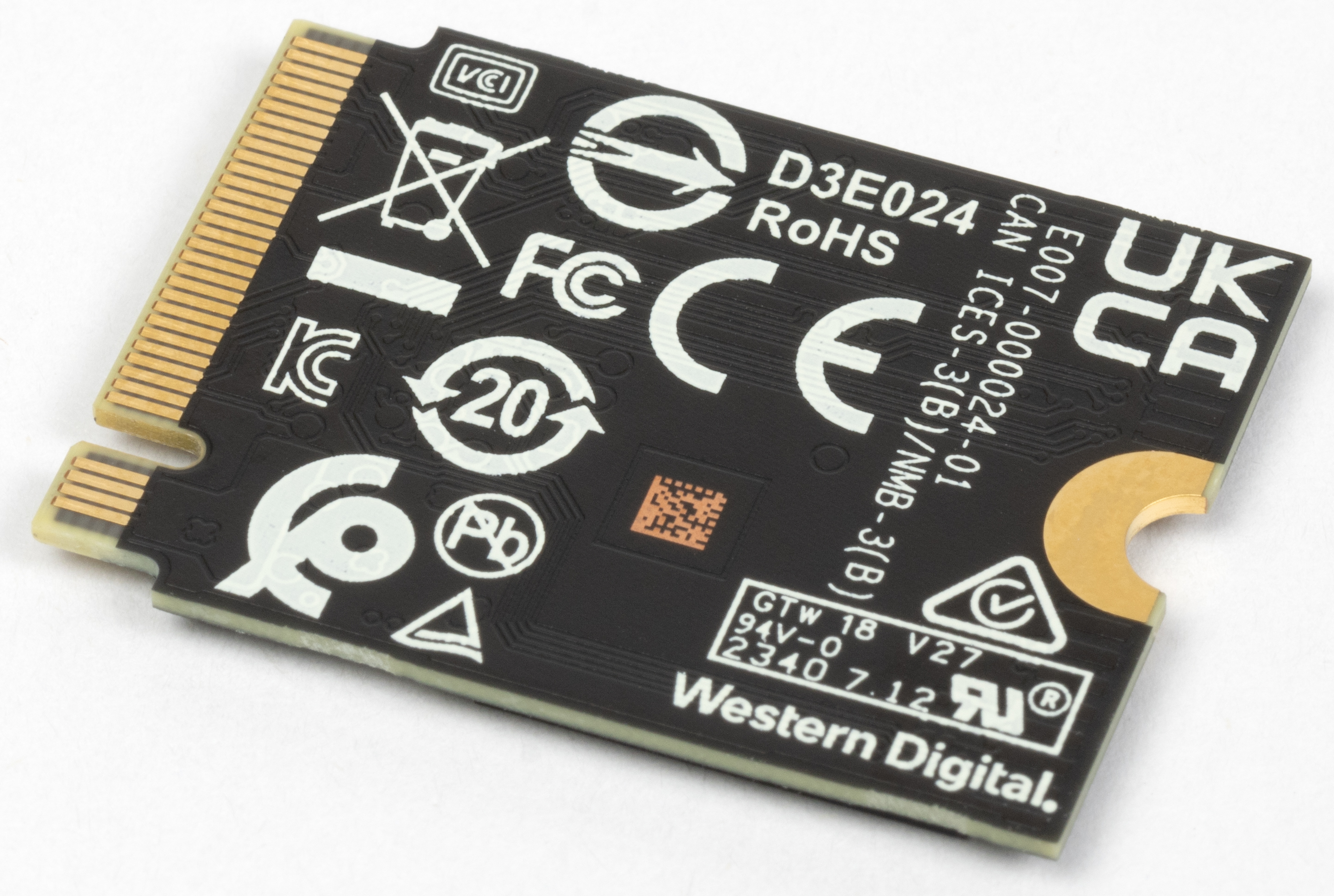 Обзор SSD WD PC SN740 1 ТБ формата M.2 2230: маленький