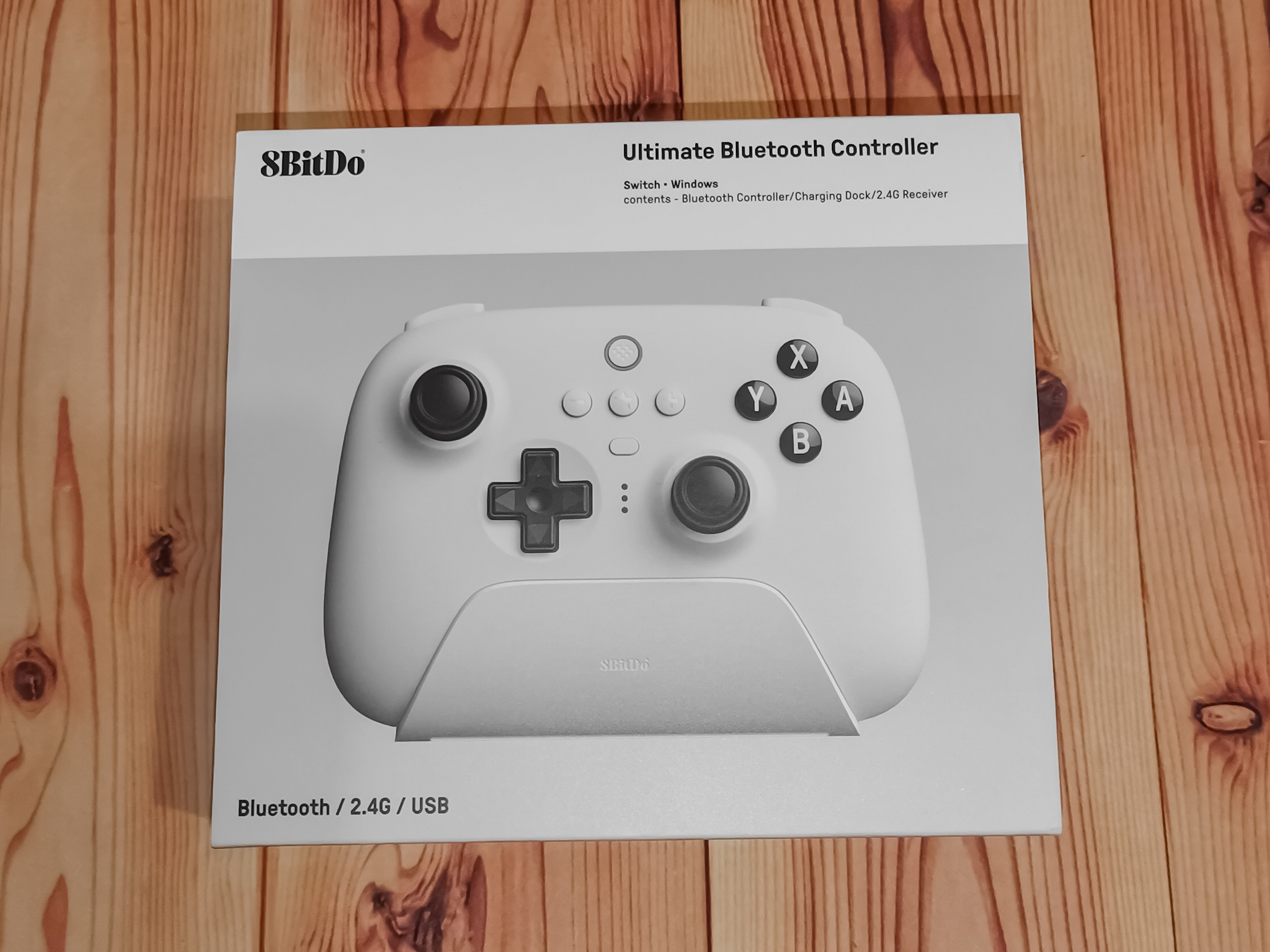 8BitDo Ultimate Bluetooth: мультиплатформенный геймпад со стиками на  датчиках Холла и док-станцией в комплекте / Мыши, клавиатуры, офисная и  геймерская периферия / iXBT Live