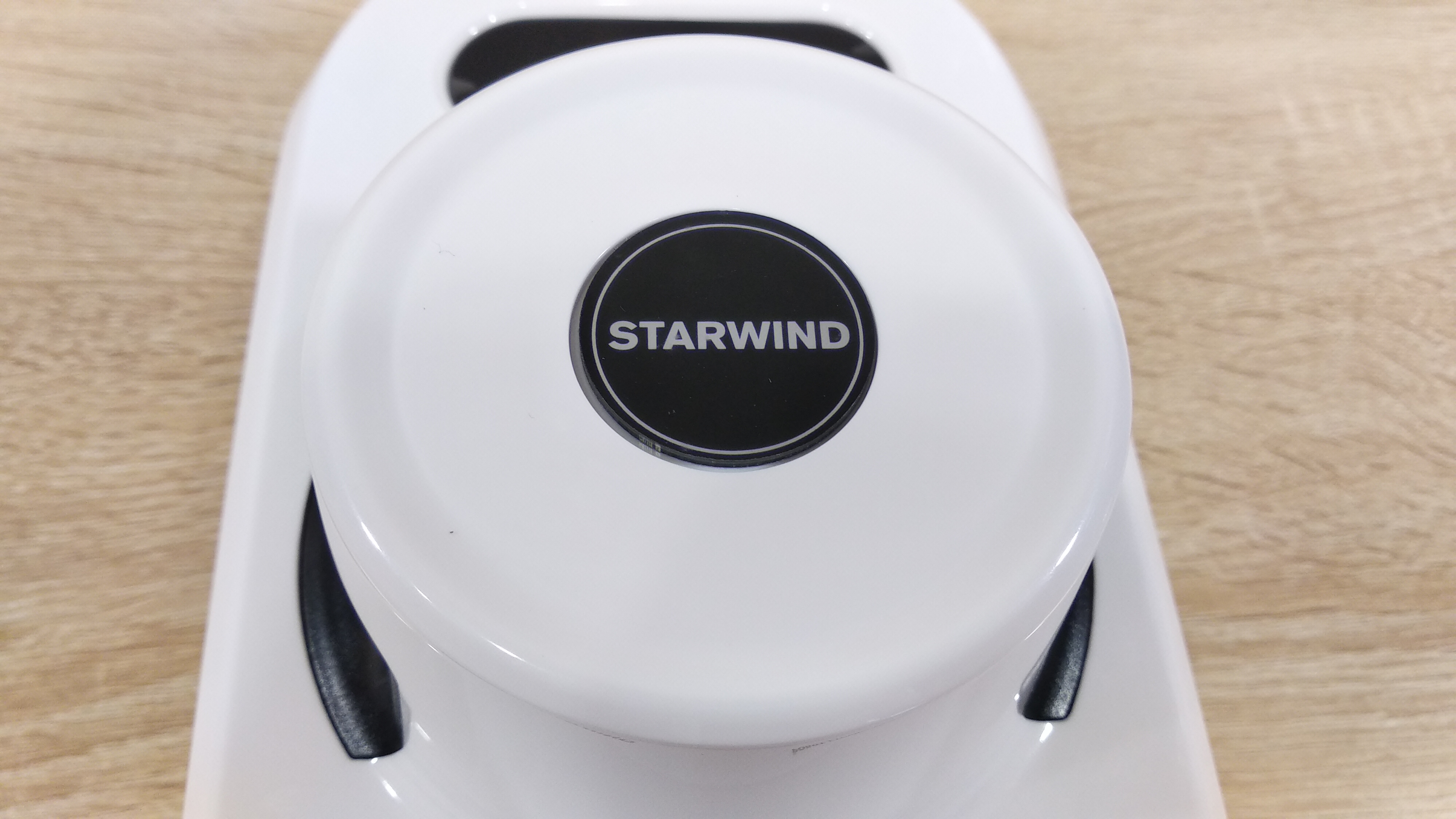 Starwind 132. STARWIND srw1010 съемное кольцо. Салфетки для STARWIND srw1010. STARWIND logo. STARWIND стеклоочиститель srw1010 отзывы.