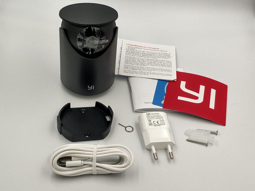 Камера видеонаблюдения Yi Dome U Pro - для безопасности в доме