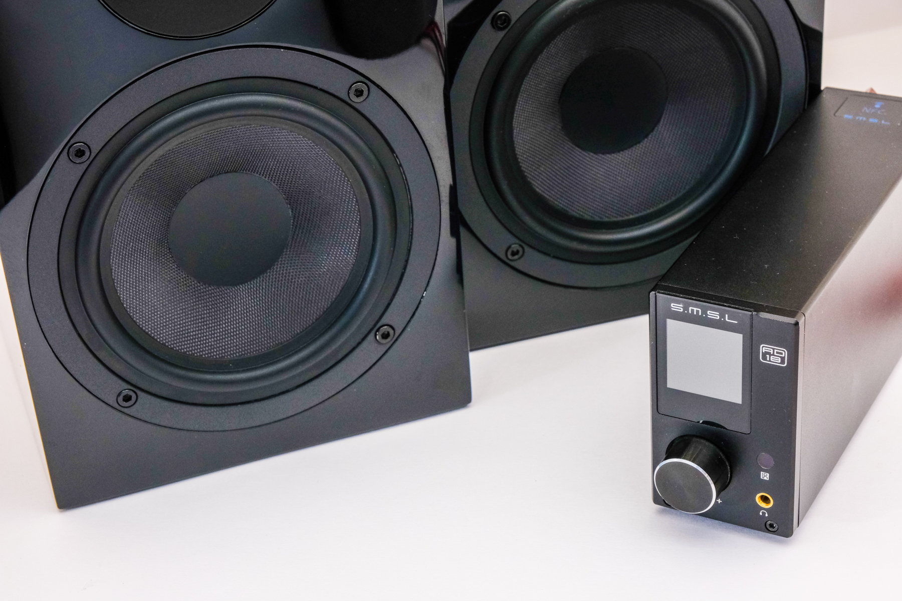 Акустическая система Pro-Ject Speaker Box 5 Black: гармоничный сбалансированный звук из Австрии