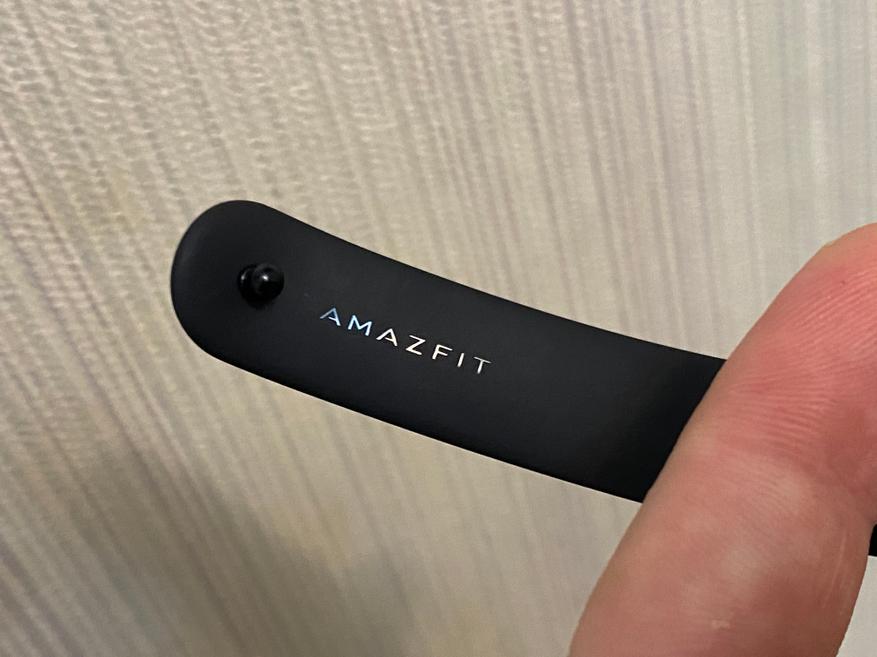 Фитнес-браслет Amazfit Band 5: чем лучше Xiaomi Mi Band 5 и стоит ли переплачивать? Гаджеты 
