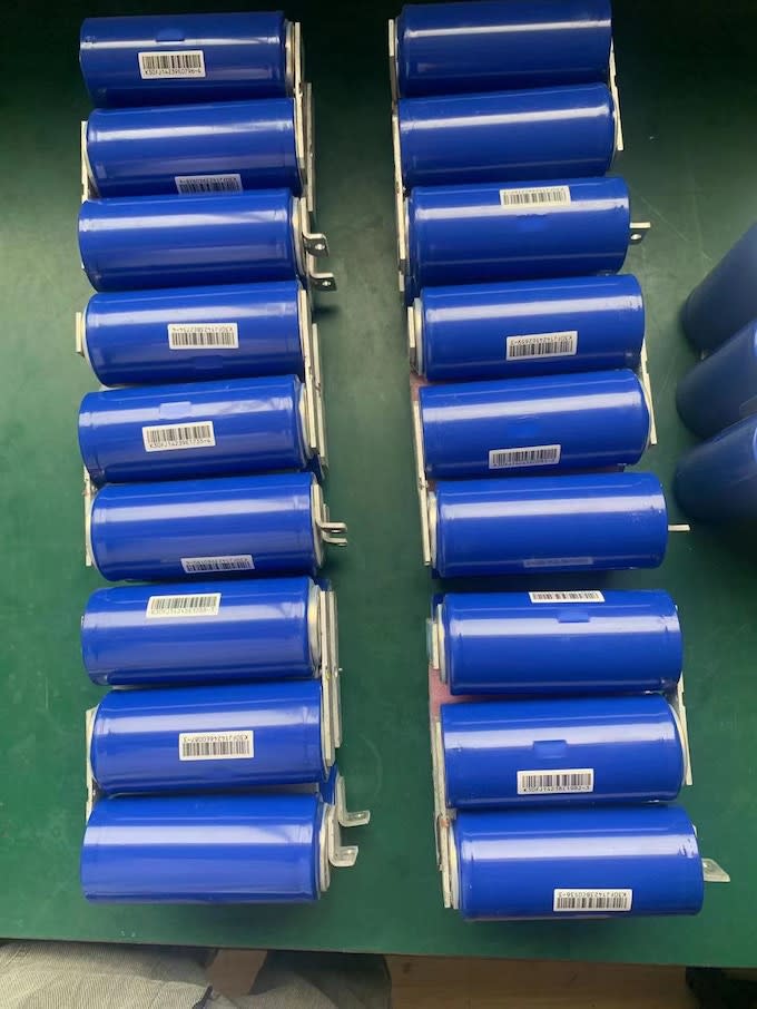 Графеновые суперконденсаторы запустят даже экскаватор: представлен ...