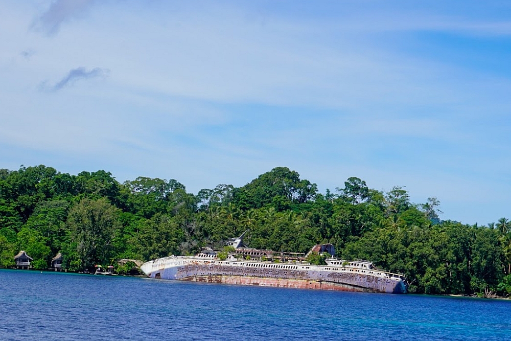 ������� WORLD DISCOVERER