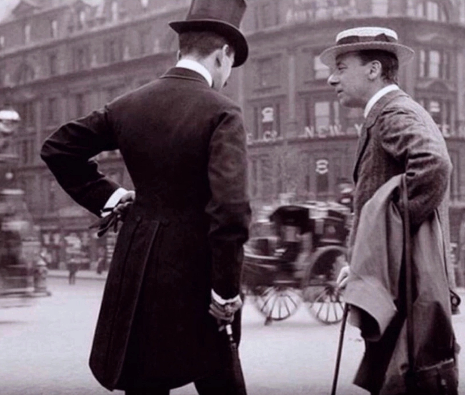 Первое общение в истории. Лондон люди 19 век. Эдвардианская эпоха Лондон. Эстетика 19 века Англия джентльмены. Англия 1910 год.