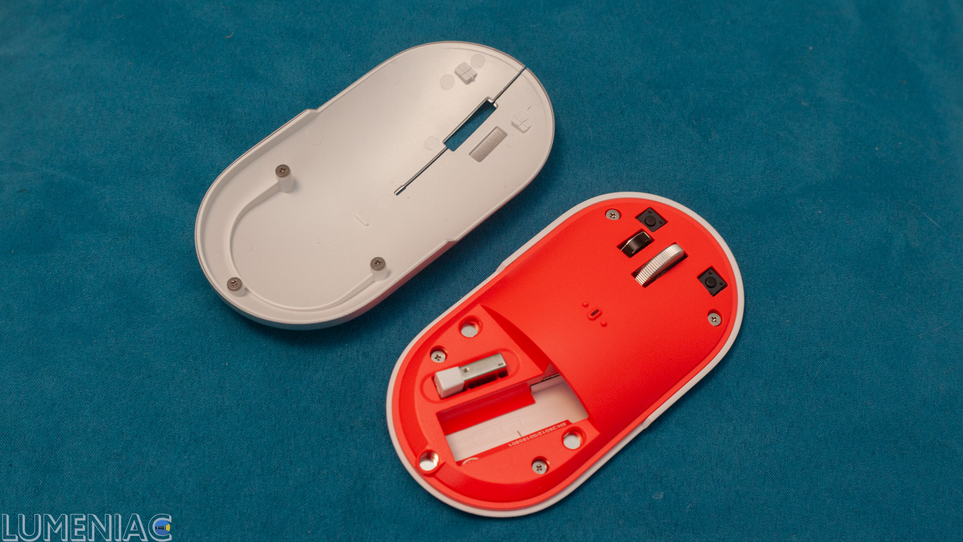 Подключить мышь xiaomi. Rapoo 3500p Mouse. Lenovo мышка беспроводная как поставить батарейки.