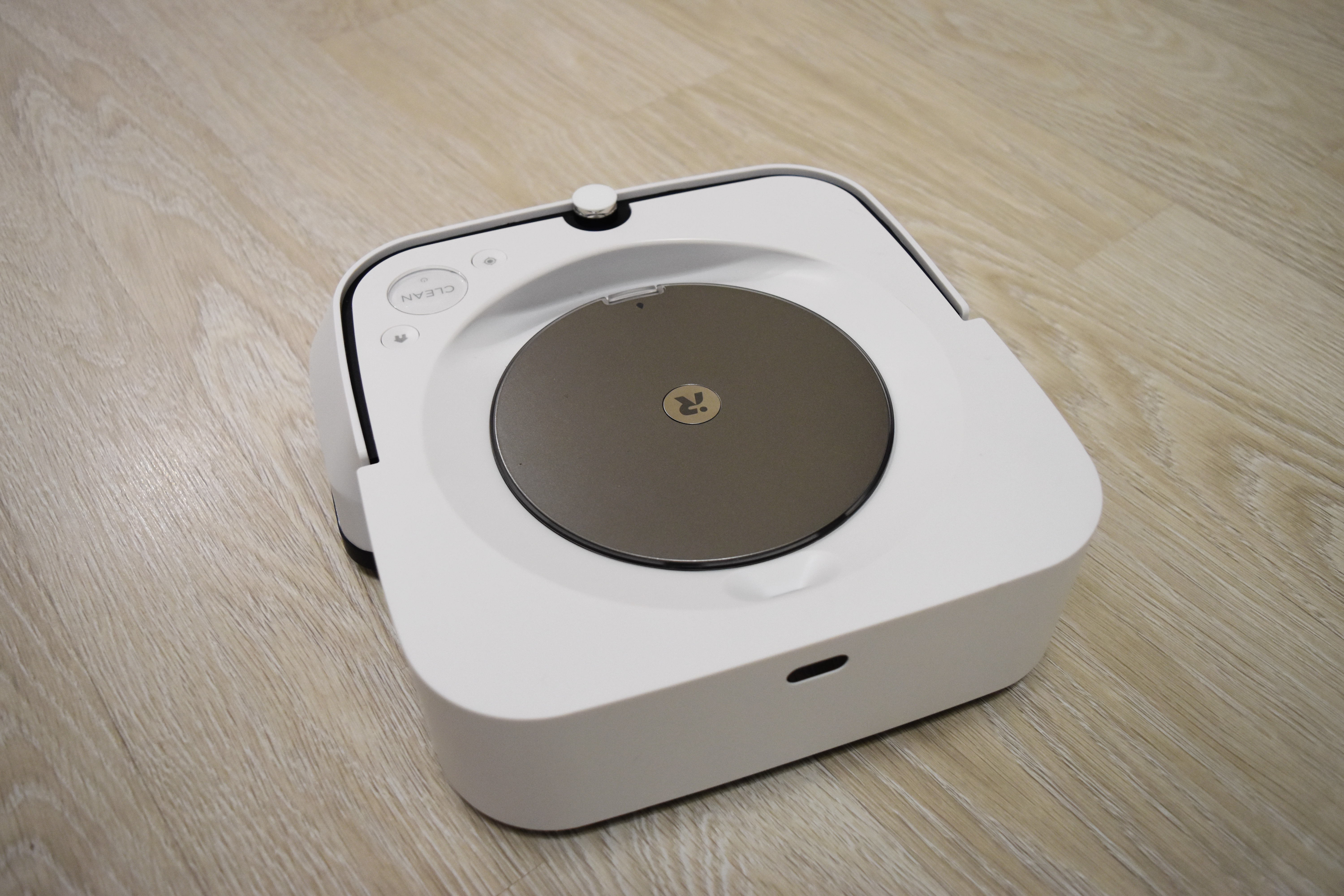 Irobot braava jet m6. IROBOT Brava. Полотер SRP Schutz цена. Где находится серийный номер на IROBOT Braava Jet m6.