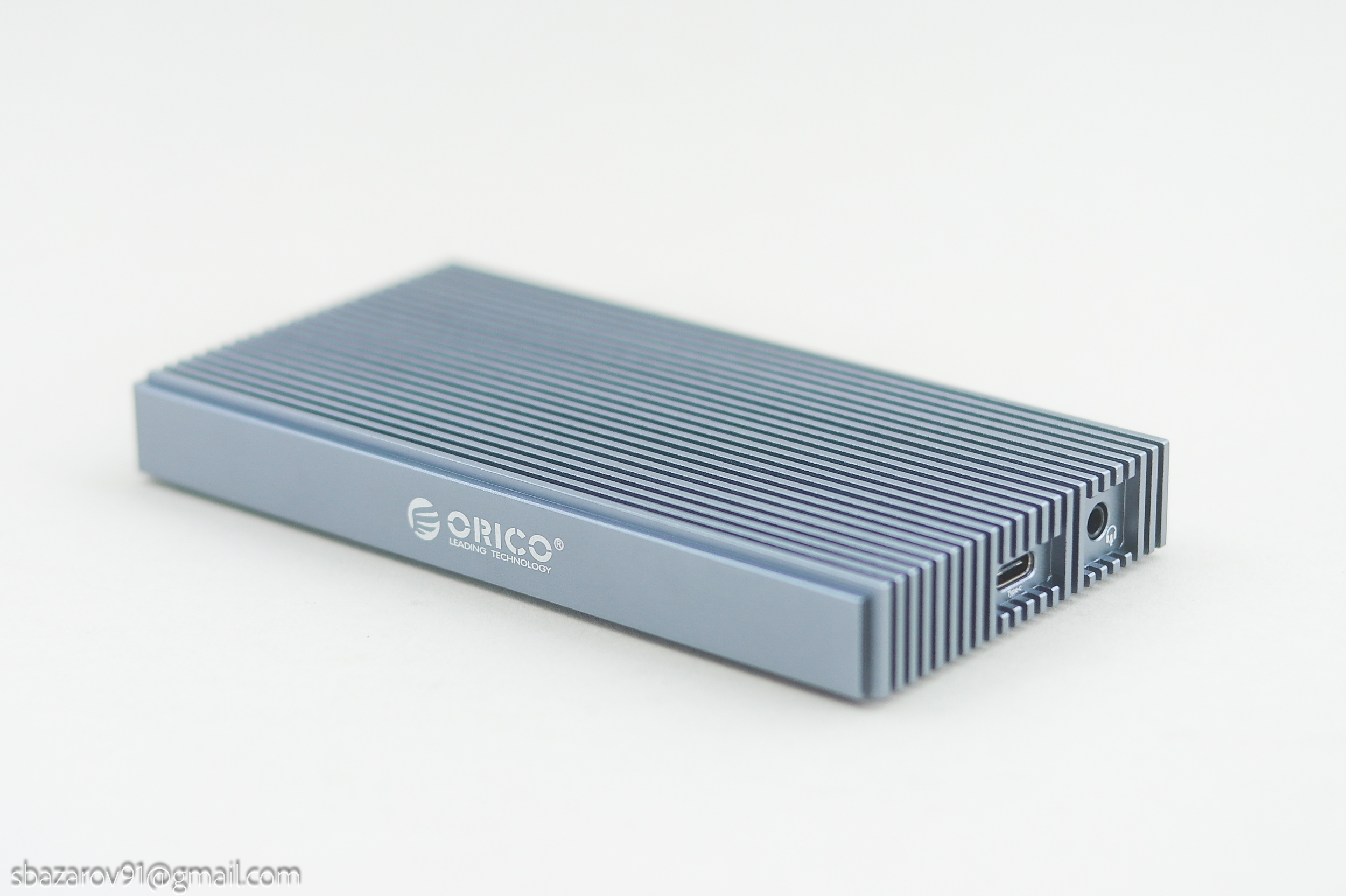 ORICO　 9-in-1ドッキングステーション　 CDH-9N Еще чуть-чуть — и уже ПК. Обзор Orico Docking Station 9in1 (CDH-9N