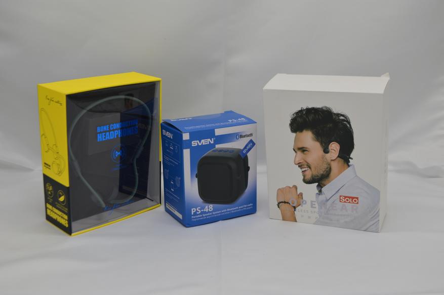 После установки и включения хотя бы одной пластины, внутреннее пространство полностью заливается подсветкой, благодаря серебристому покрытию ткани софтбокса исчезают даже малейшие тени от предметов.