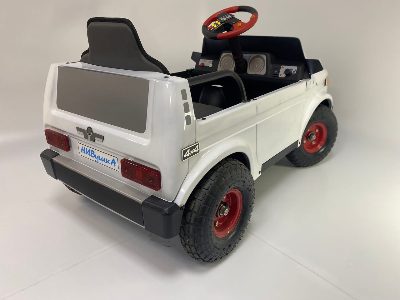 Самодельный детский автомобиль с бензиновым двигателем