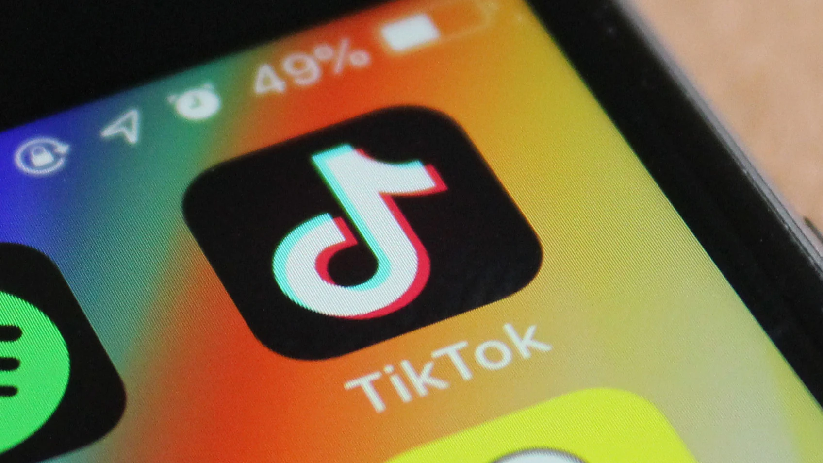 Популярный челлендж Invisible Challenge в TikTok позволяет воровать личные  данные учетных записей и криптовалютных кошельков / Программы, сервисы и  сайты / iXBT Live