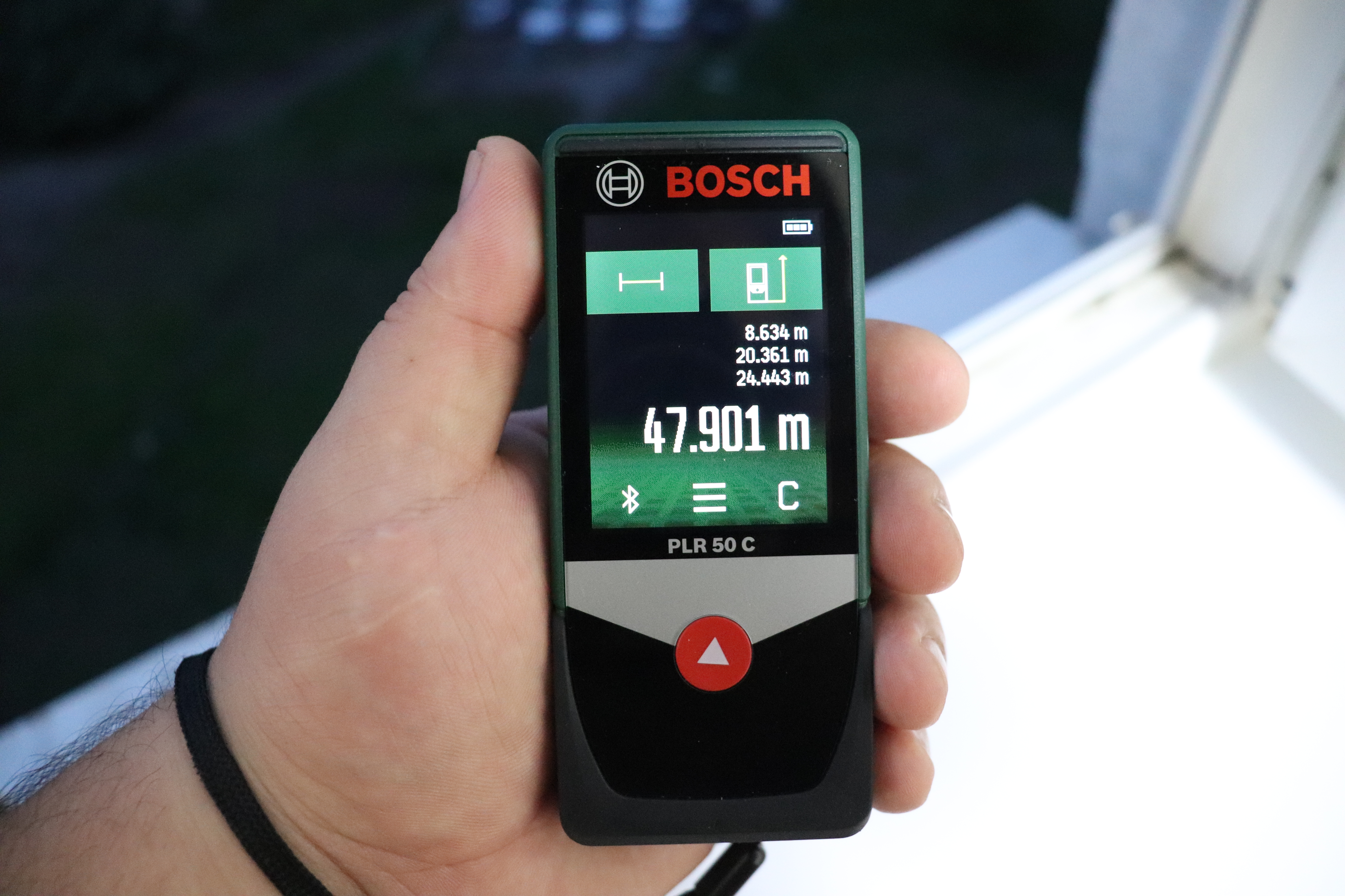 Bosch 50 c. Лазерный дальномер Bosch PLR 50. Дальномер лазерный PLR 30 С Bosch. Bosch Рулетка PLR 50. Лазерная Рулетка Bosch PLR 25.