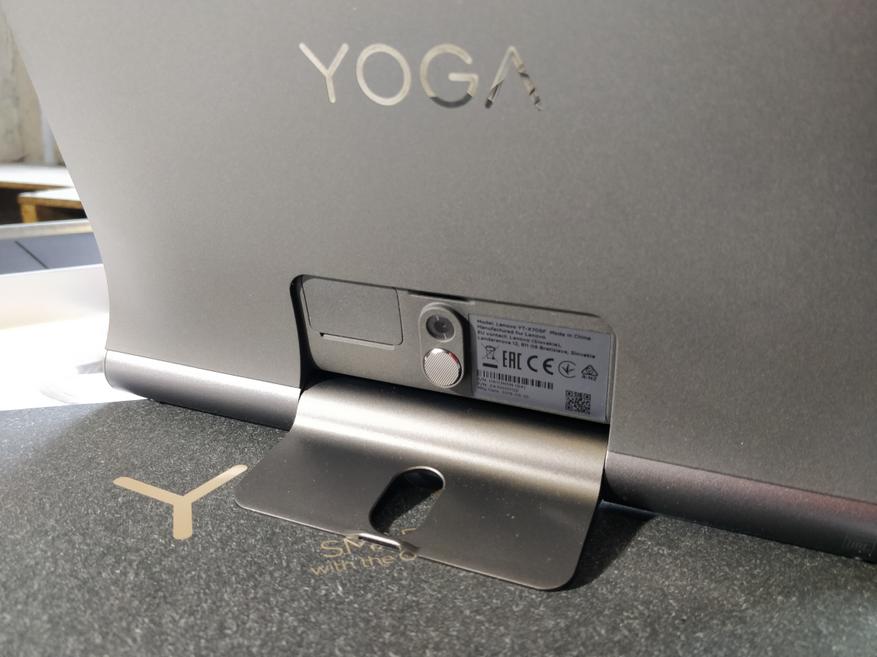 Чехлы для планшета Lenovo Yoga - купить в Москве по выгодной цене