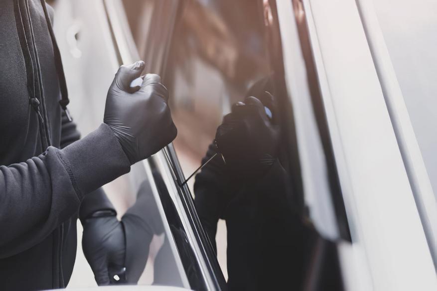 Рейтинг механических защит автомобиля от угона: ТОП-6 популярных средств от кражи