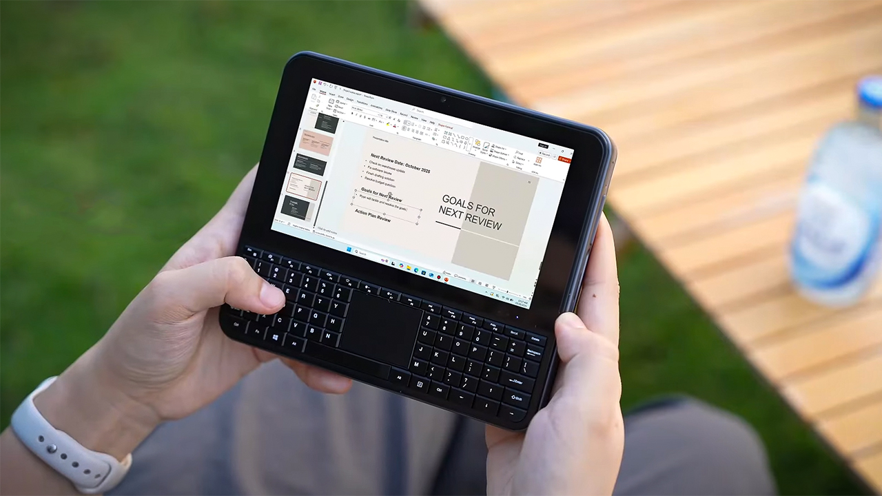 Возрождение UMPC: представлен карманный мини-ПК OmniOne Pocket PC