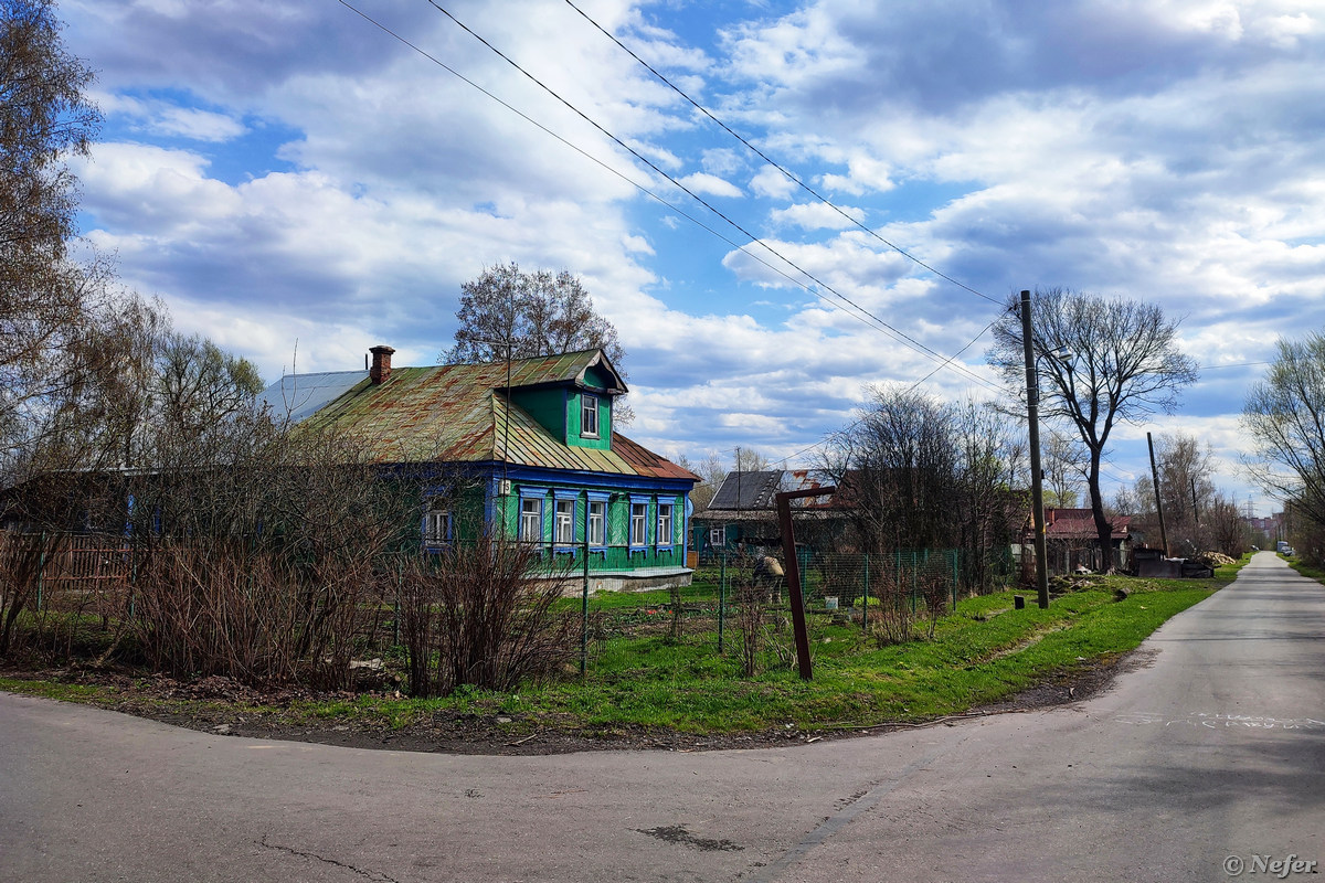 Деревня Новокурьяново внутри железной дороги. Москва бывает и такой /  Путешествия и туризм / iXBT Live