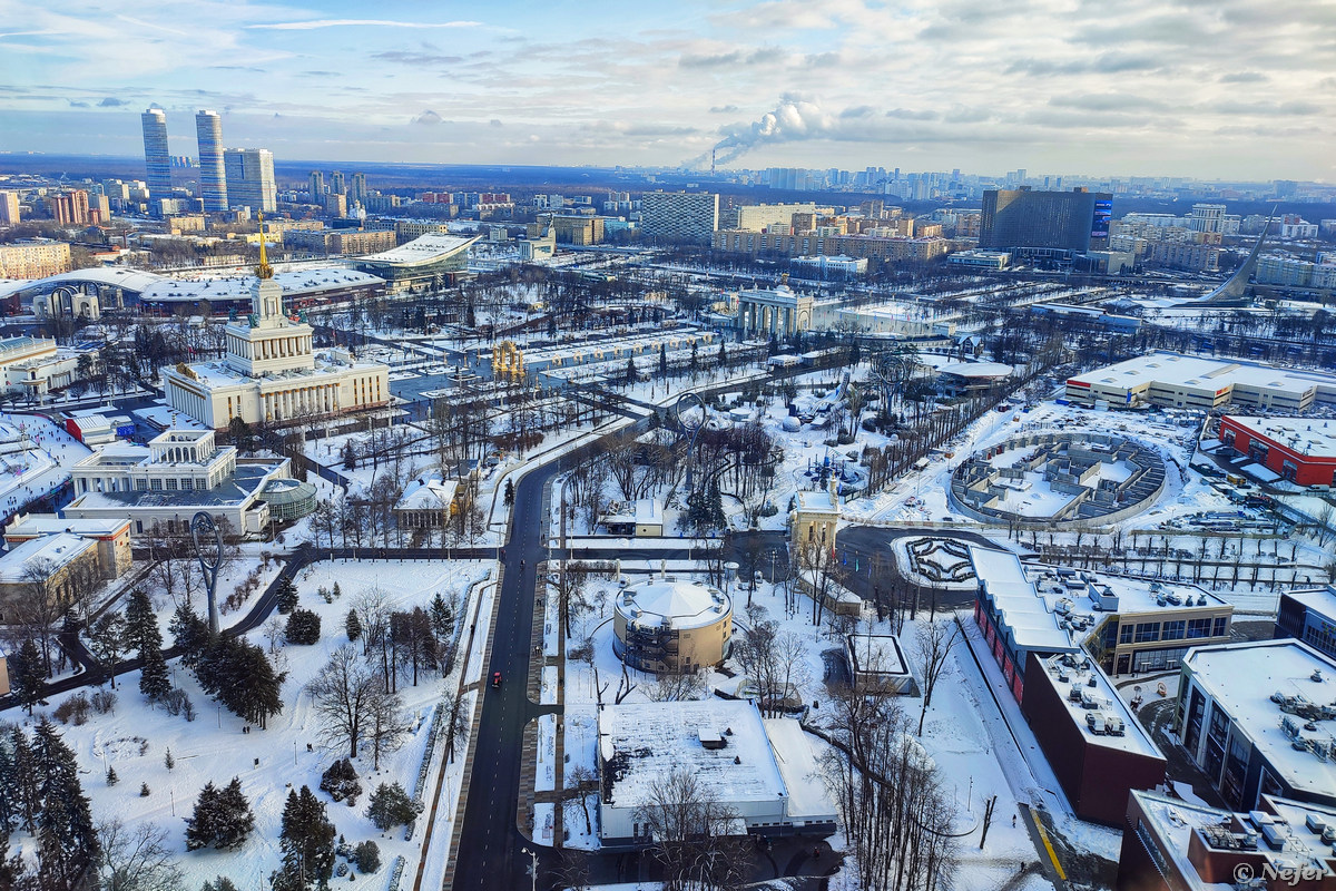 Смотрите, какие виды открываются из кабинки колеса обозрения «Солнце  Москвы» / Путешествия и туризм / iXBT Live