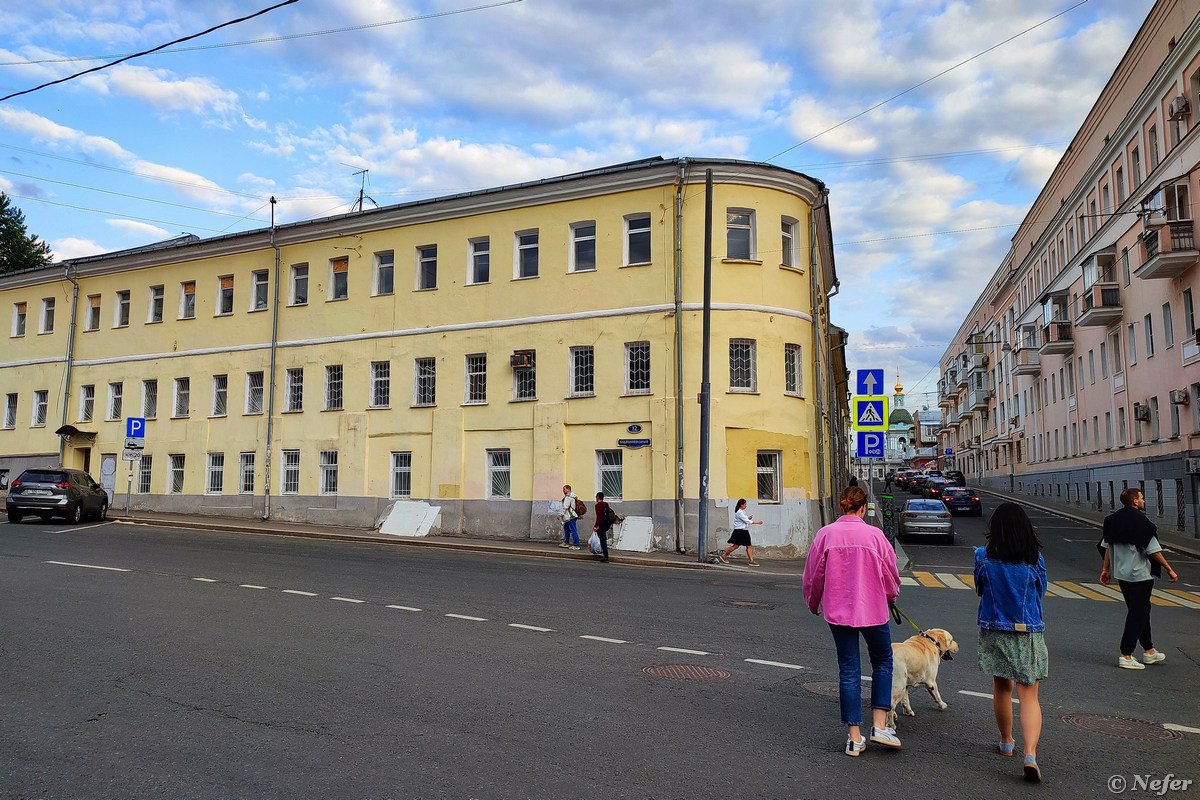 Старая Москва: как сегодня выглядит легендарная Хитровка, где располагались  дешевые кабаки и зловонные ночлежки / Путешествия и туризм / iXBT Live