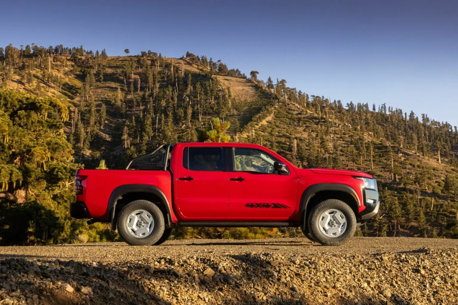 Пикап 2024 Nissan Frontier Hardbody получил новую версию в стиле ретро /  Автомобили, транспорт и аксессуары / iXBT Live