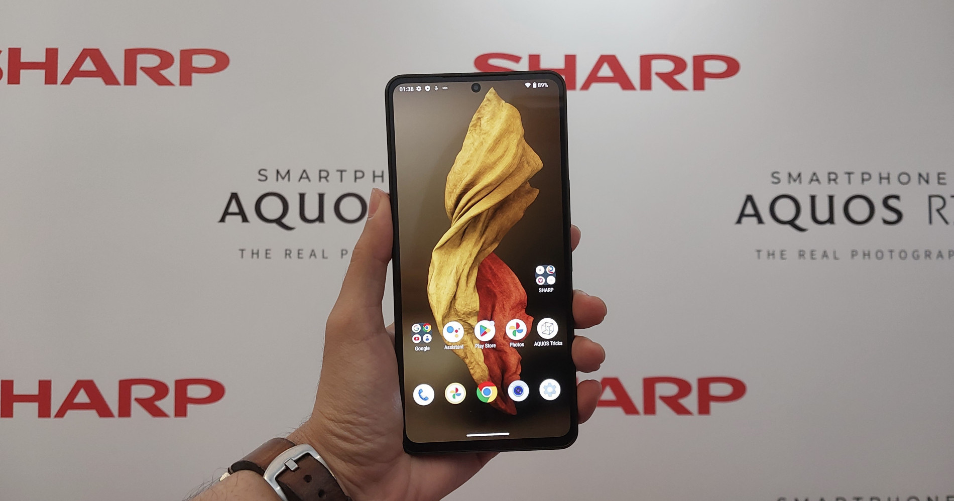 Представлен Sharp Aquos R7s — первый за семь лет флагман для глобального  рынка / Смартфоны и мобильные телефоны / iXBT Live