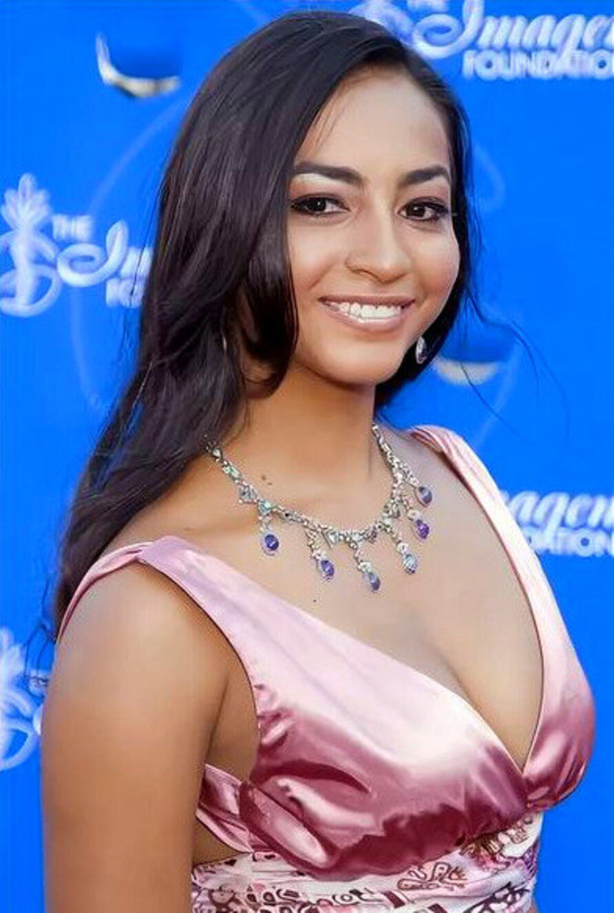 Жас анал фотосуреттері