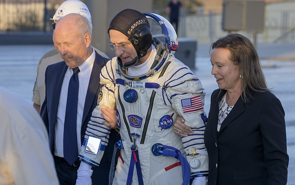 Эксперименты Дональда Петтита: в 70 лет 220 суток на орбите