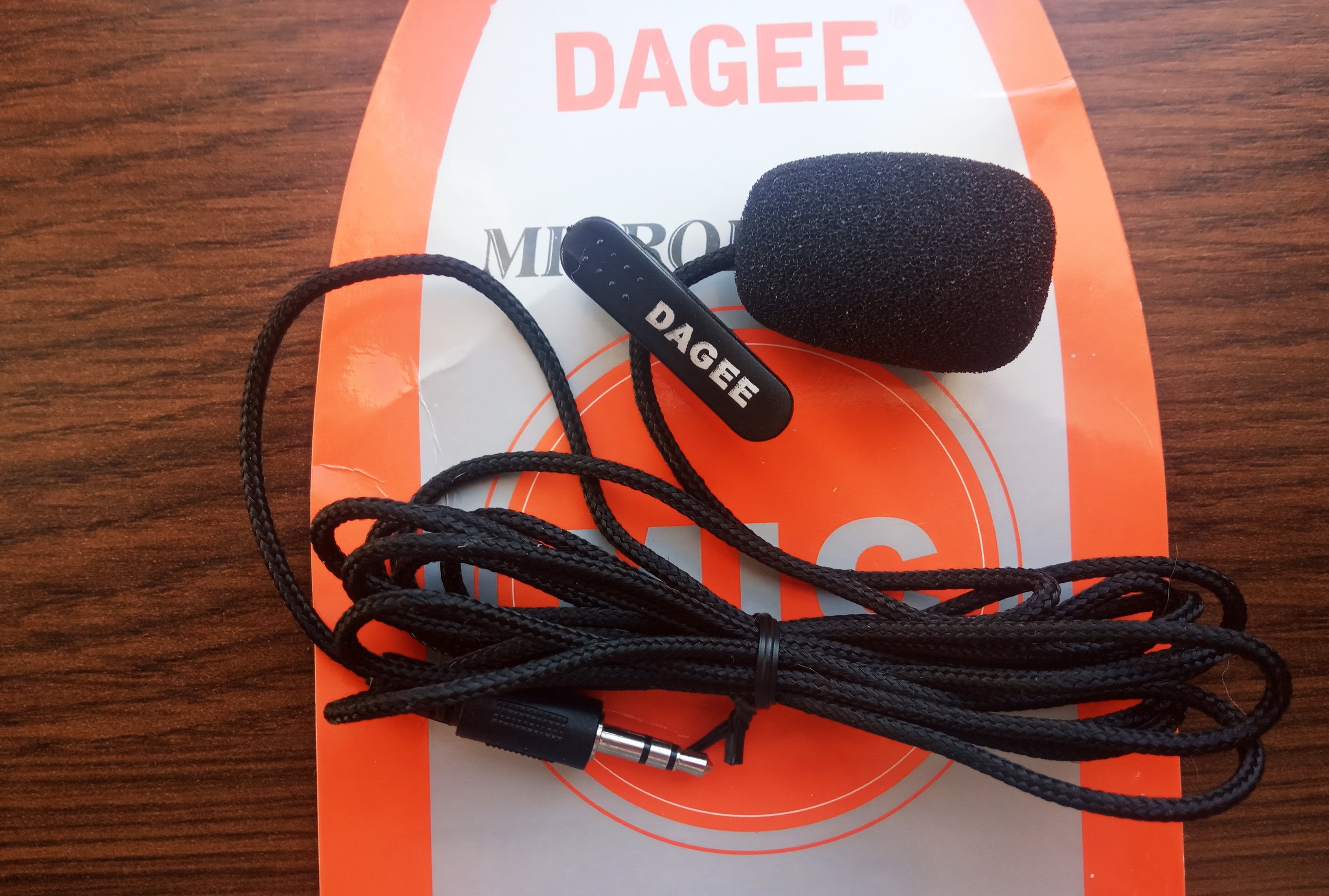 مراجعة ميكروفون التلبيب Dagee DG-001 بسعر 2 دولار 4
