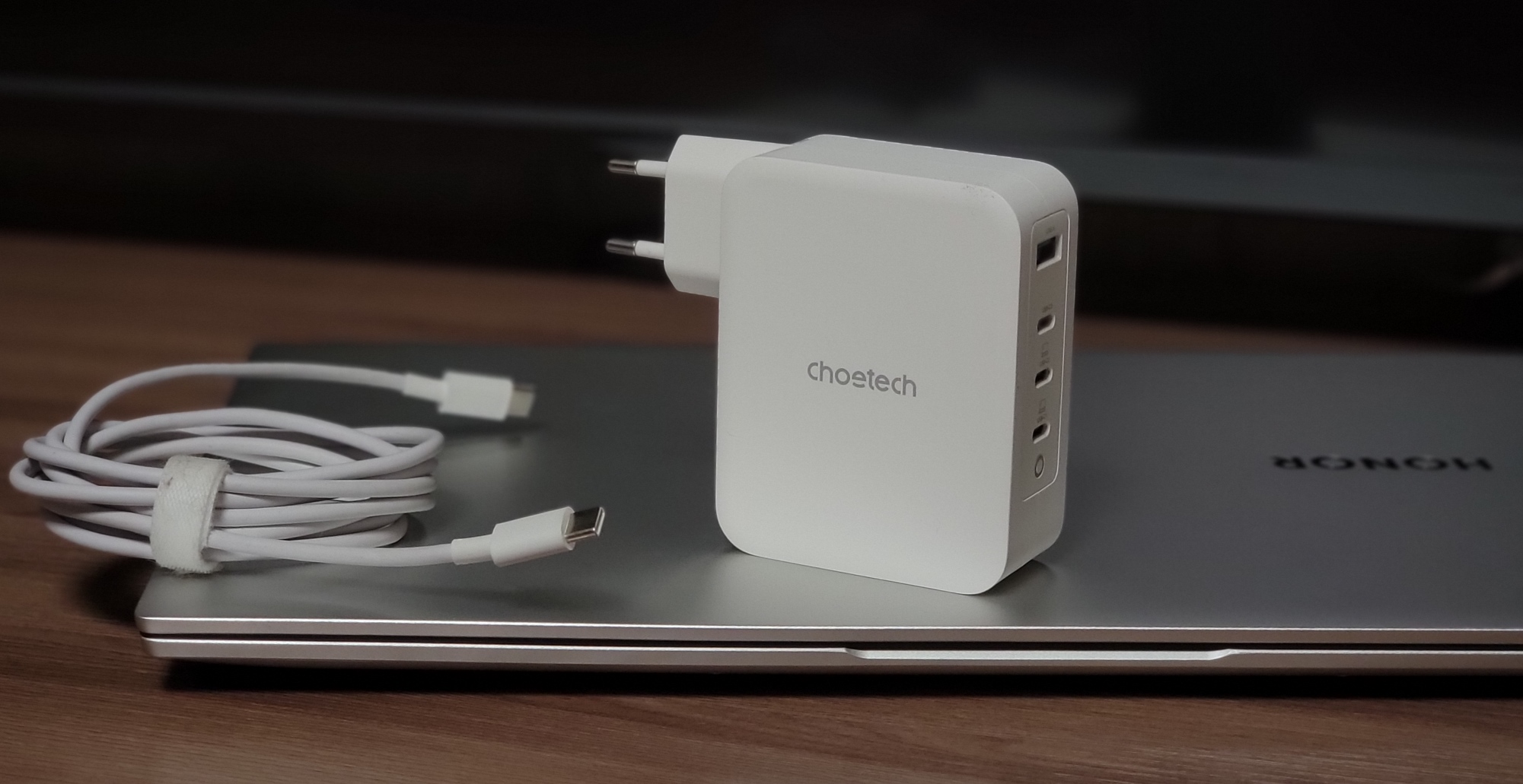 Обзор зарядного устройства Choetech GaN 130 Вт (PD, QC, 1×USB-A, 3×USB ...